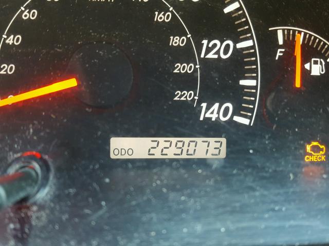 4T1BE32K65U529023 - 2005 TOYOTA CAMRY LE ვერცხლისფერი ფოტო 8