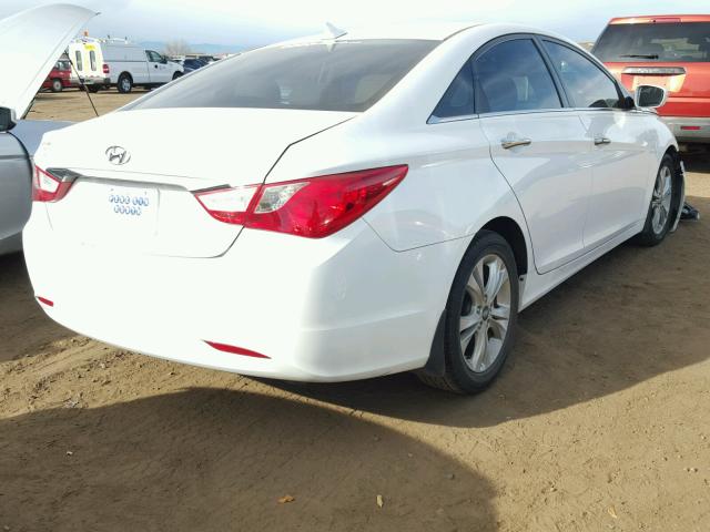 5NPEC4AC7BH118596 - 2011 HYUNDAI SONATA SE WHITE photo 3