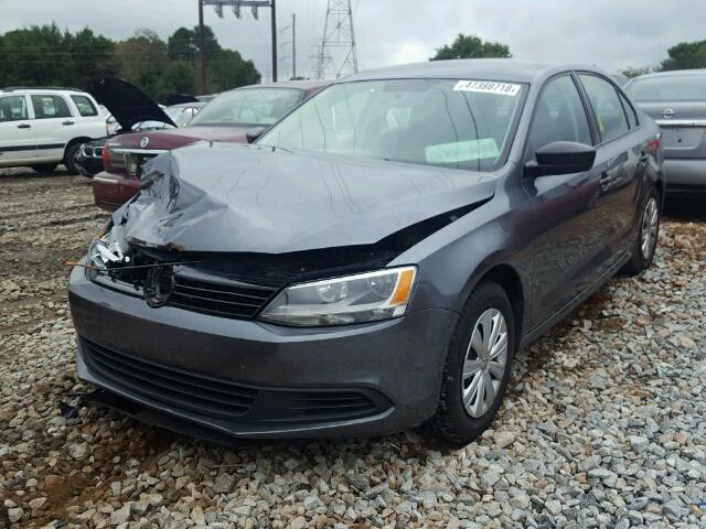 3VW1K7AJXEM443238 - 2014 VOLKSWAGEN JETTA BASE GRAY photo 2