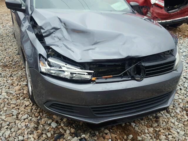 3VW1K7AJXEM443238 - 2014 VOLKSWAGEN JETTA BASE GRAY photo 9