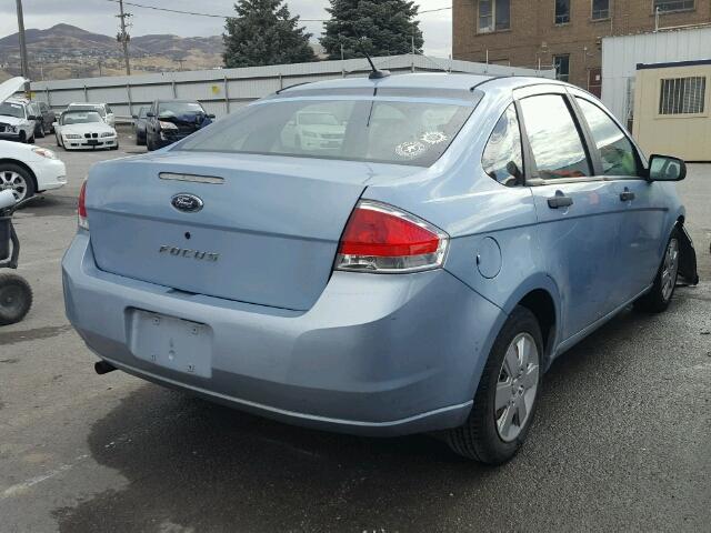 1FAHP34N88W192854 - 2008 FORD FOCUS S/SE BLUE photo 4