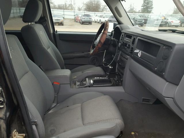 1J8HG48K67C621188 - 2007 JEEP COMMANDER BLACK photo 5