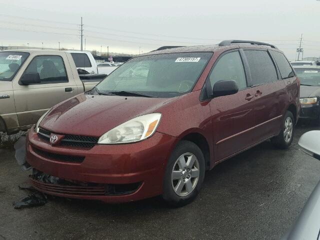 5TDZA23C75S358058 - 2005 TOYOTA SIENNA CE RED photo 2