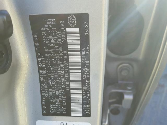 4T1BF1FK4FU070958 - 2015 TOYOTA CAMRY LE ვერცხლისფერი ფოტო 10