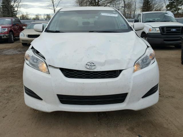 2T1KU4EE7BC634990 - 2011 TOYOTA COROLLA MA WHITE photo 9