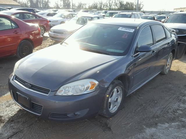 2G1WB5EK6A1115549 - 2010 CHEVROLET IMPALA LT GRAY photo 2