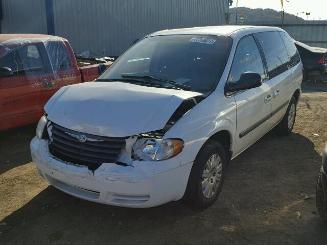 1A4GP45R96B574516 - 2006 CHRYSLER TOWN & COU WHITE photo 2