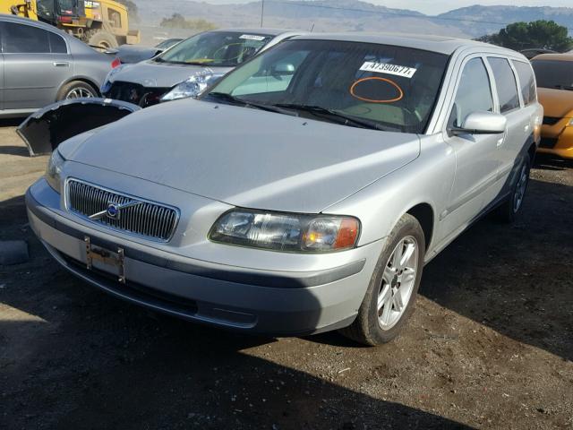 YV1SW64A042402327 - 2004 VOLVO V70 WHITE photo 2