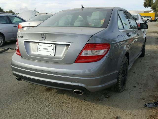 WDDGF54X89R059734 - 2009 MERCEDES-BENZ C 300 SILVER photo 4