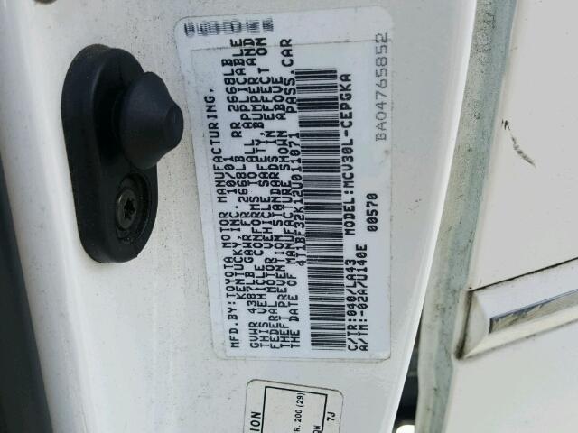 4T1BF32K12U011071 - 2002 TOYOTA CAMRY LE თეთრი ფოტო 10