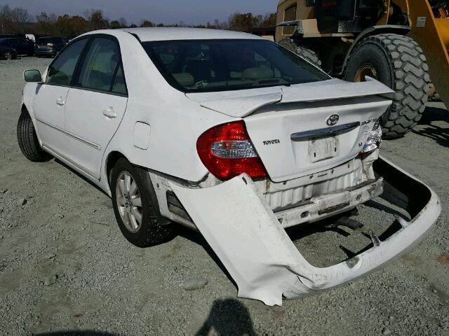 4T1BF32K12U011071 - 2002 TOYOTA CAMRY LE WHITE photo 3