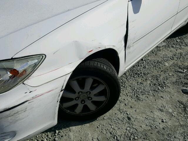 4T1BF32K12U011071 - 2002 TOYOTA CAMRY LE თეთრი ფოტო 9