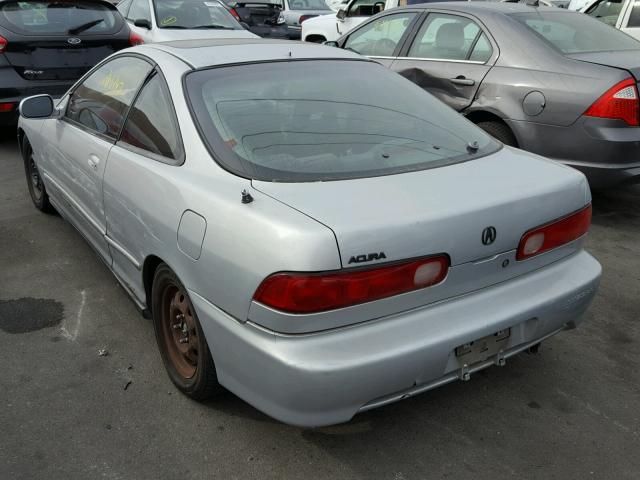 JH4DC4458WS014374 - 1998 ACURA INTEGRA LS SILVER photo 3