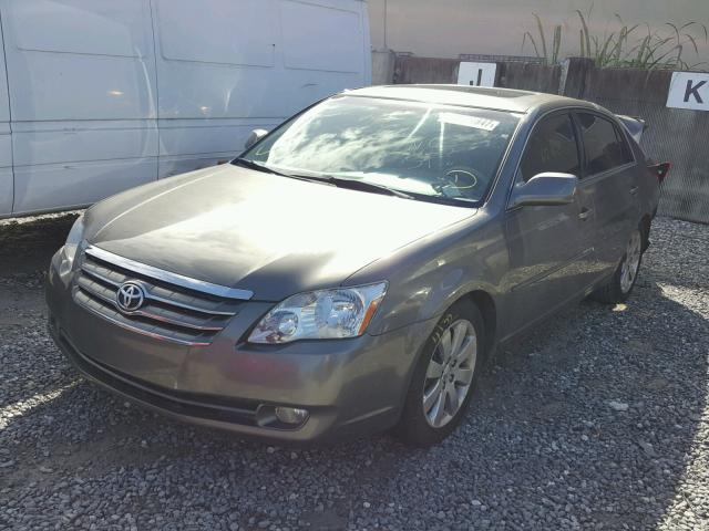 4T1BK36B77U202703 - 2007 TOYOTA AVALON XL GRAY photo 2