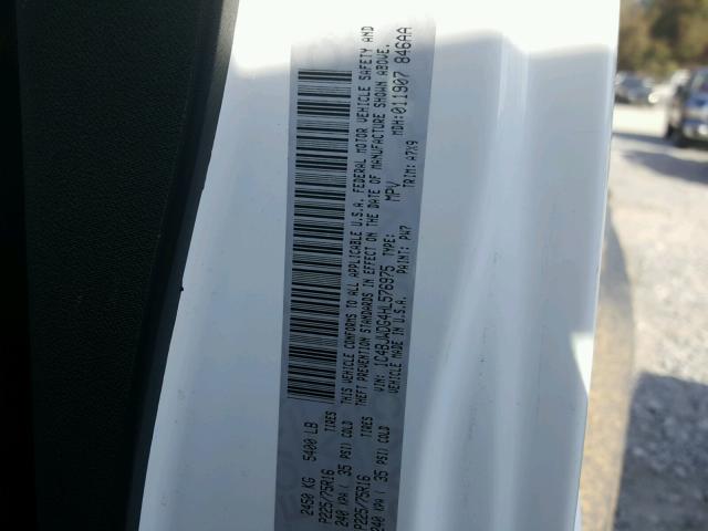 1C4BJWDG4HL576975 - 2017 JEEP WRANGLER U WHITE photo 10