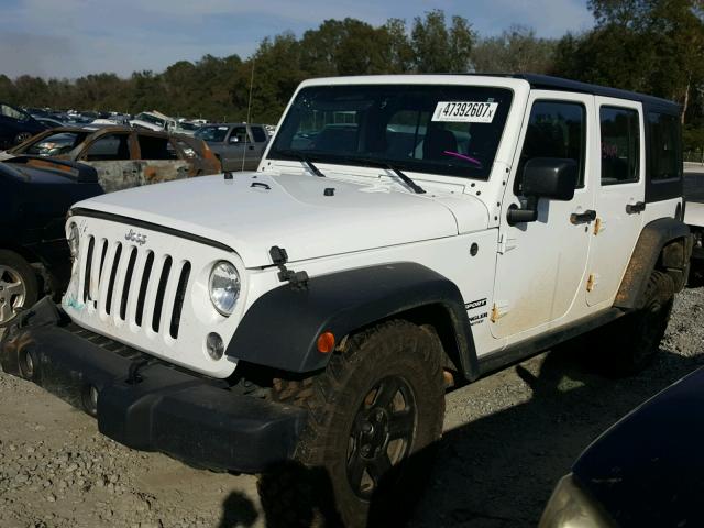 1C4BJWDG4HL576975 - 2017 JEEP WRANGLER U WHITE photo 2