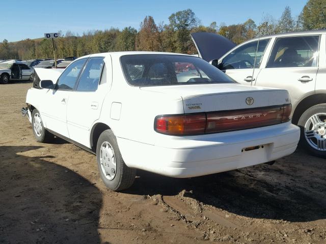 4T1SK12EXPU276122 - 1993 TOYOTA CAMRY LE WHITE photo 3