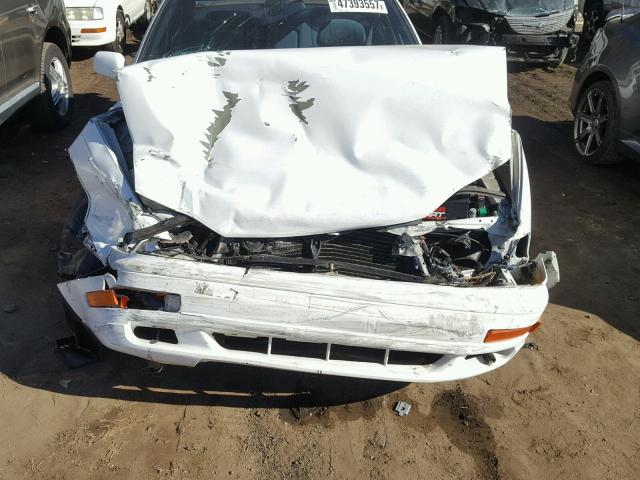 4T1SK12EXPU276122 - 1993 TOYOTA CAMRY LE WHITE photo 6