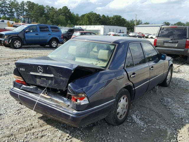 WDBEA32E0SC195840 - 1995 MERCEDES-BENZ E 320 BASE BLUE photo 4