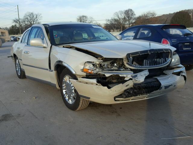 1LNHM85V06Y610514 - 2006 LINCOLN TOWN CAR S SILVER photo 1