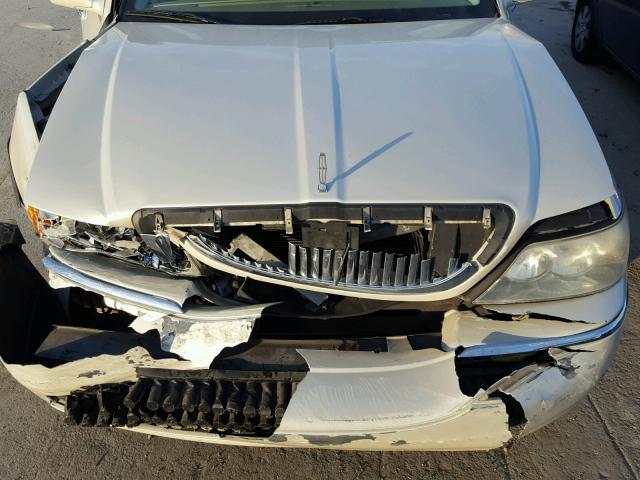 1LNHM85V06Y610514 - 2006 LINCOLN TOWN CAR S SILVER photo 7