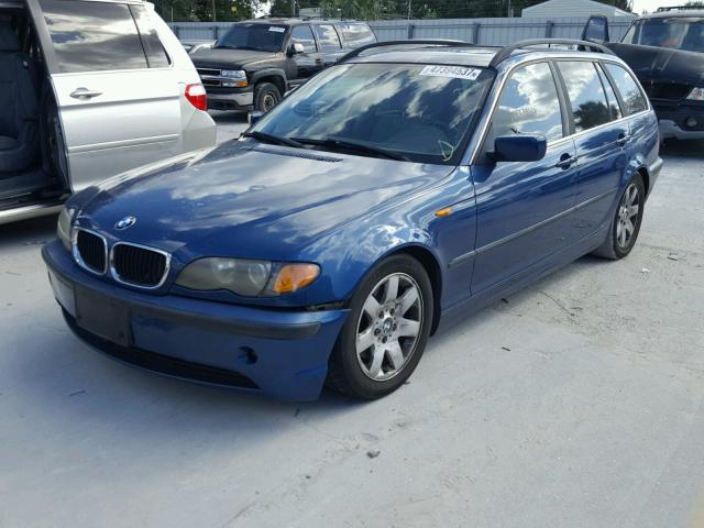 WBAEN33423PC11431 - 2003 BMW 325 IT BLUE photo 2