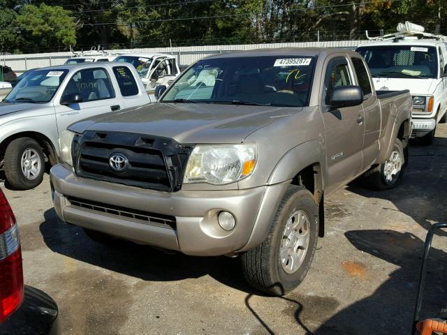 5TETU62N96Z197689 - 2006 TOYOTA TACOMA PRE GOLD photo 2