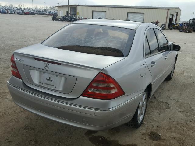 WDBRF61J63F334209 - 2003 MERCEDES-BENZ C 240 SILVER photo 4