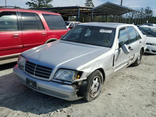 WDBGA33G2VA350400 - 1997 MERCEDES-BENZ S 320 SILVER photo 2