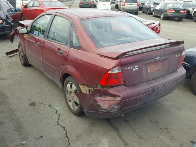 1FAHP34N06W148845 - 2006 FORD FOCUS ZX4 BURGUNDY photo 3