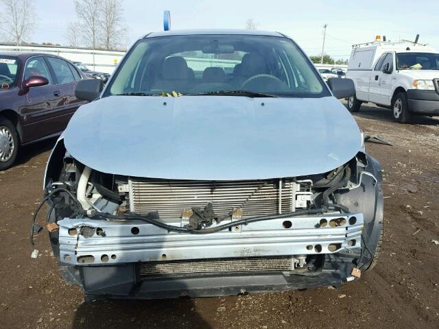 1FAHP35NX9W148547 - 2009 FORD FOCUS SE BLUE photo 9