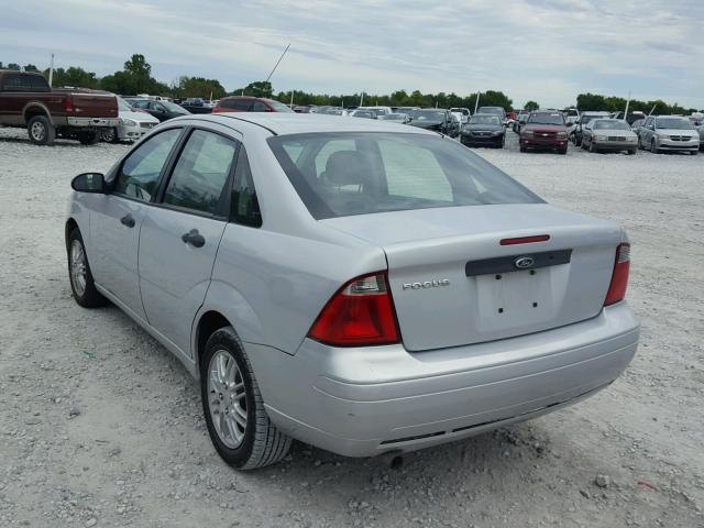 1FAFP34N07W168537 - 2007 FORD FOCUS ZX4 GRAY photo 3