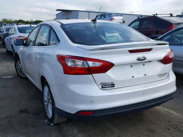 1FADP3J24DL138956 - 2013 FORD FOCUS TITA WHITE photo 3