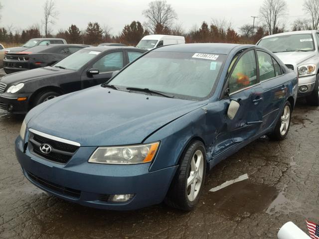 5NPEU46FX7H187970 - 2007 HYUNDAI SONATA SE BLUE photo 2