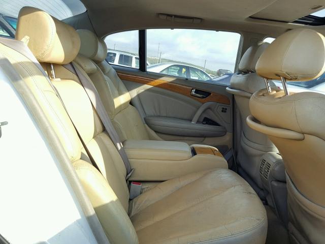 JNKBF01AX2M006994 - 2002 INFINITI Q45 WHITE photo 6