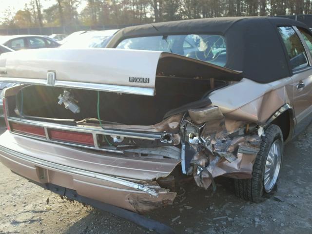 1LNLM82W3TY600854 - 1996 LINCOLN TOWN CAR S BROWN photo 9