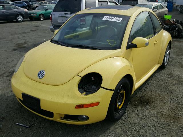 3VWSG31C46M415565 - 2006 VOLKSWAGEN NEW BEETLE Sarı foto 2