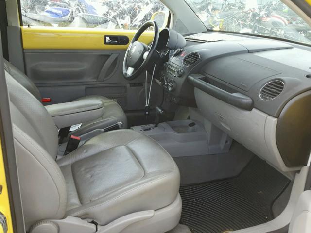 3VWSG31C46M415565 - 2006 VOLKSWAGEN NEW BEETLE Sarı foto 5