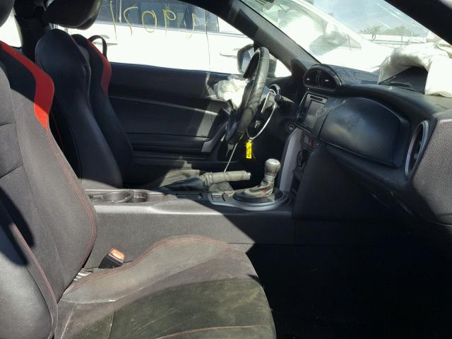 JF1ZNAA1XD2713557 - 2013 TOYOTA SCION FR-S ლურჯი ფოტო 5