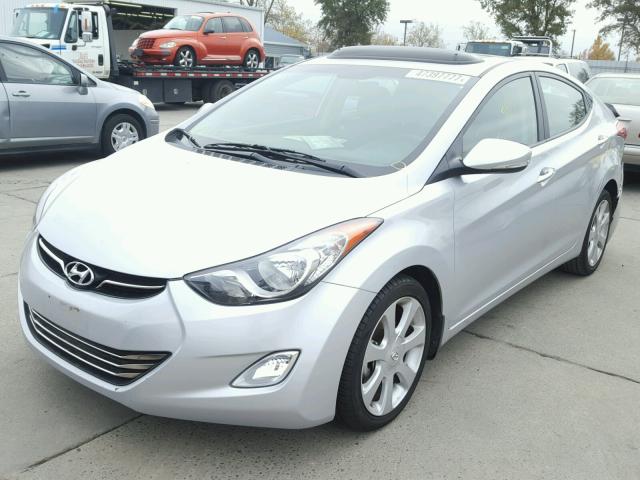 KMHDH4AEXDU858498 - 2013 HYUNDAI ELANTRA GL SILVER photo 2