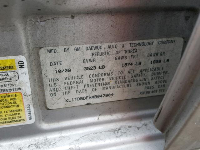 KL1TD5DEXAB047604 - 2010 CHEVROLET AVEO LS SILVER photo 10