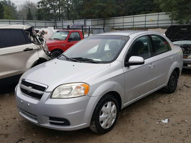 KL1TD5DEXAB047604 - 2010 CHEVROLET AVEO LS SILVER photo 2