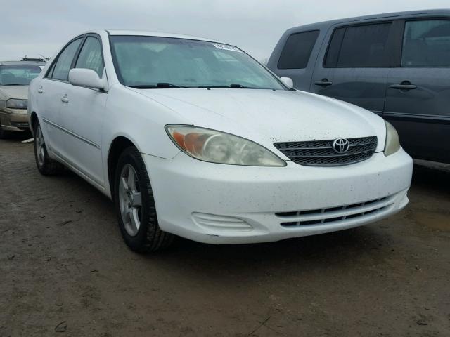 4T1BE32K62U104638 - 2002 TOYOTA CAMRY LE WHITE photo 1