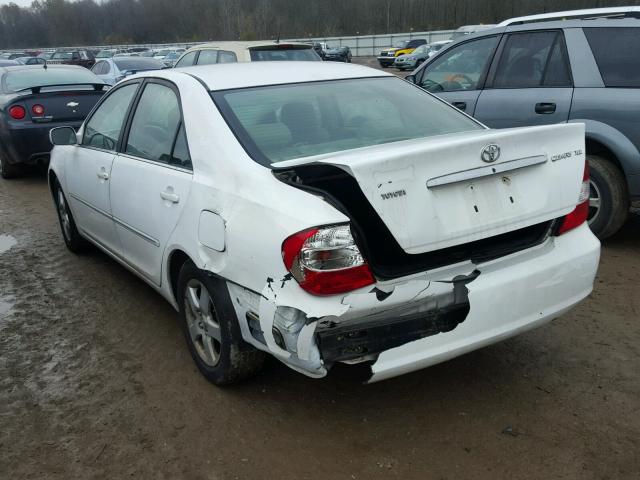 4T1BE32K62U104638 - 2002 TOYOTA CAMRY LE WHITE photo 3