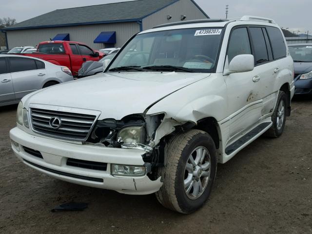 JTJHT00W253555534 - 2005 LEXUS LX 470 WHITE photo 2