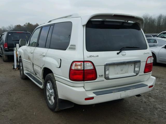 JTJHT00W253555534 - 2005 LEXUS LX 470 WHITE photo 3