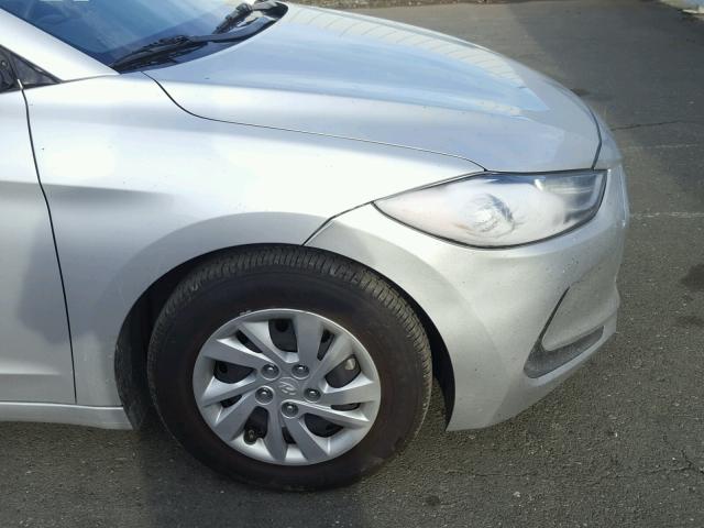 5NPD74LF0HH098014 - 2017 HYUNDAI ELANTRA SE SILVER photo 9