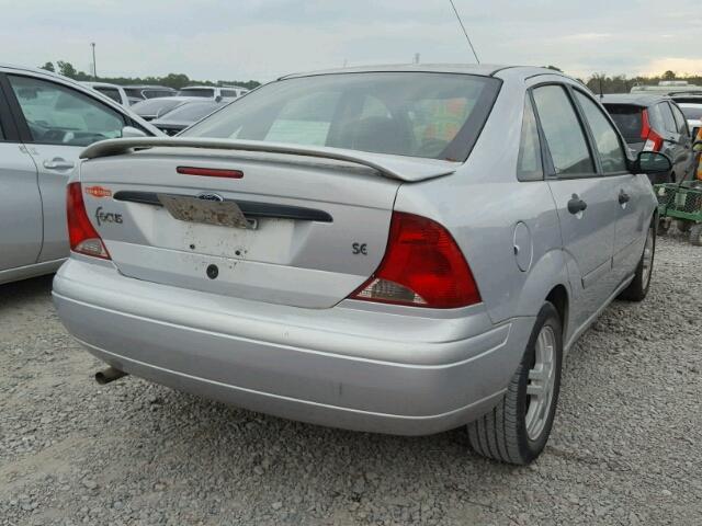 1FAFP34311W342900 - 2001 FORD FOCUS SE SILVER photo 4