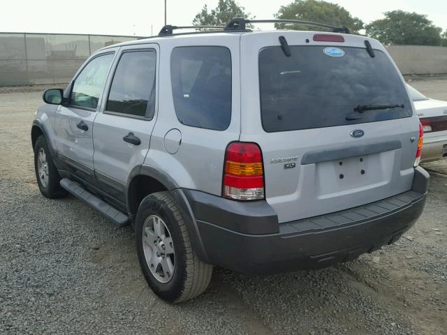 1FMCU03165KC73862 - 2005 FORD ESCAPE XLT SILVER photo 3