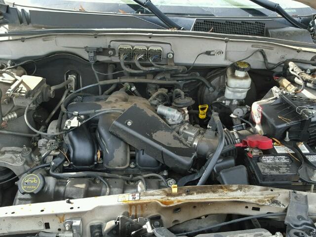 1FMCU03198KB05699 - 2008 FORD ESCAPE XLT CREAM photo 7